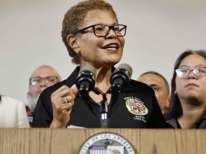 Karen Bass fist Getty 640x480.